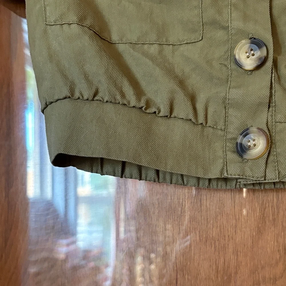 Bershka Olive Green Button Up Crop Top - Picture 5 of 7